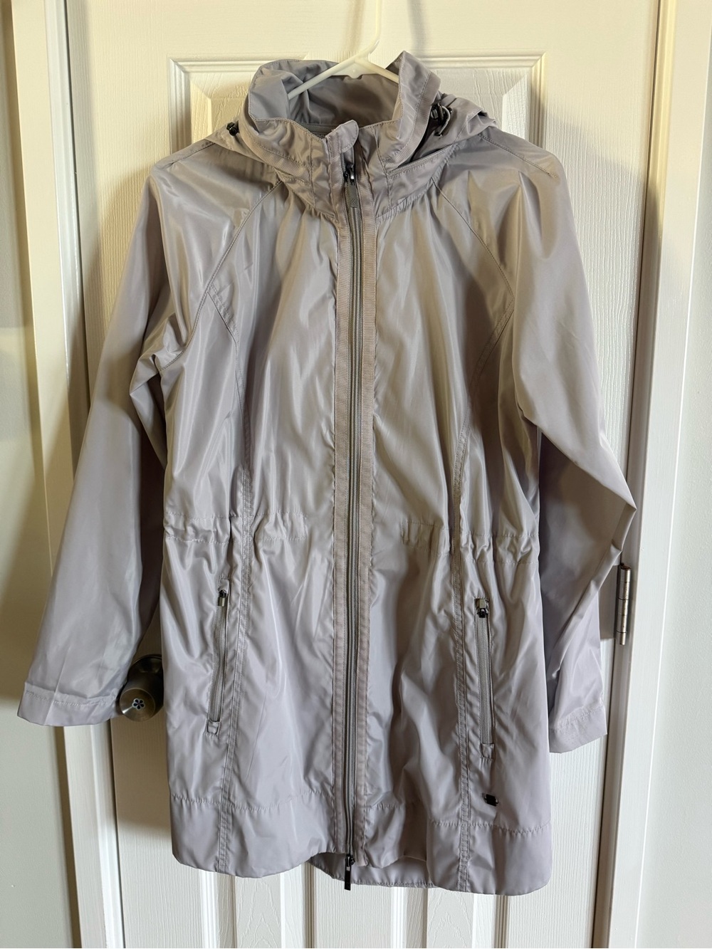 Kyodan Light Gray Women’s Hooded Rain Jacket